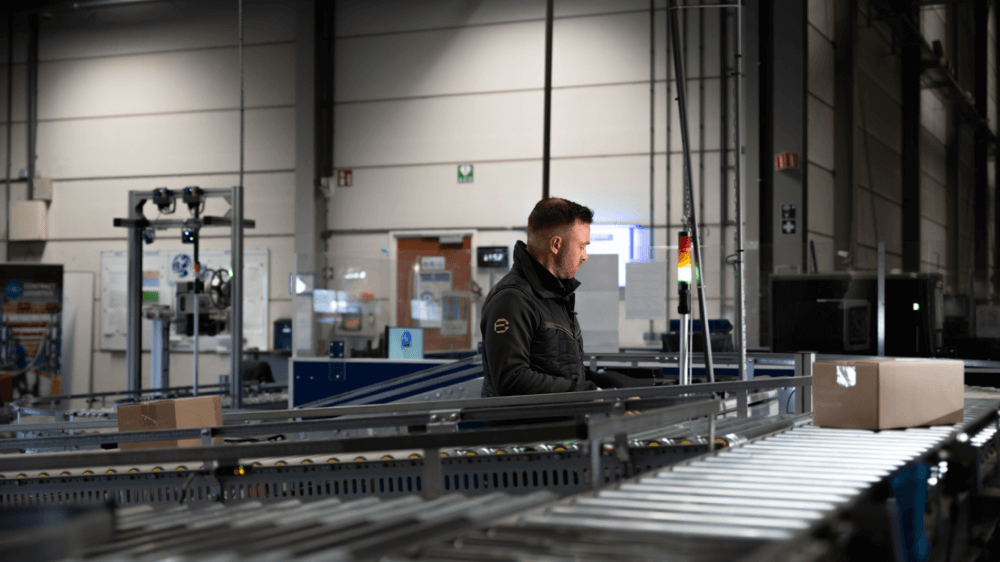 International order processing & shipping